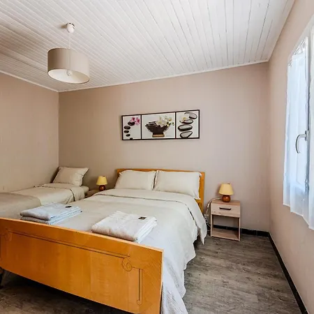 Дом отдыха Maison 3 Etoiles, 300M De L'Ocean